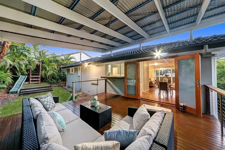 8 Eastment Street, Bardon QLD 4065