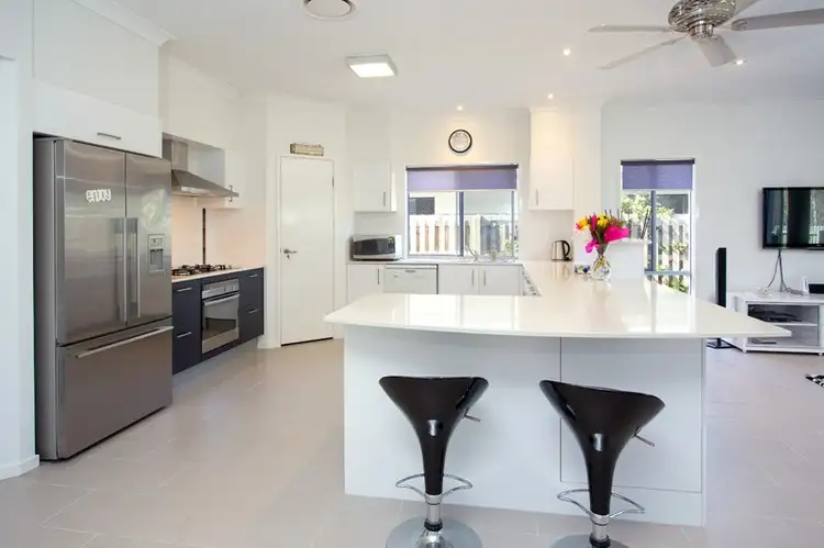Second view of Homely house listing, 72 Petrie Crescent, Aspley QLD 4034