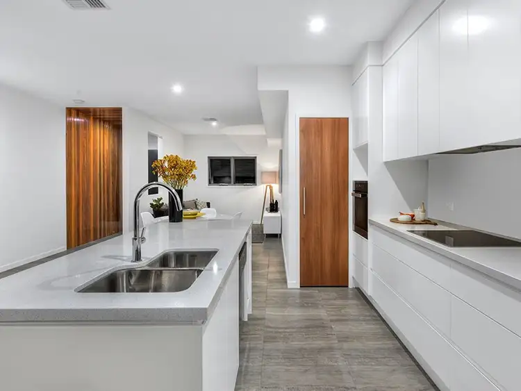 Seventh view of Homely townhouse listing, 4/27 Hunter Street, Wooloowin QLD 4030