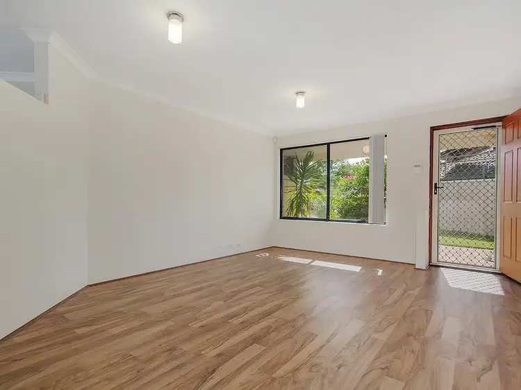 Fifth view of Homely house listing, 19 Brookeby Heights, Leda WA 6170