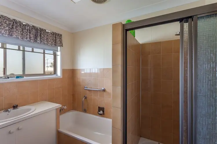 Fifth view of Homely unit listing, Unit 2/88 Anzac Avenue, Newtown QLD 4350
