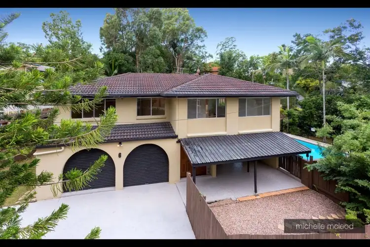 6 Cassandra Street, Chapel Hill QLD 4069