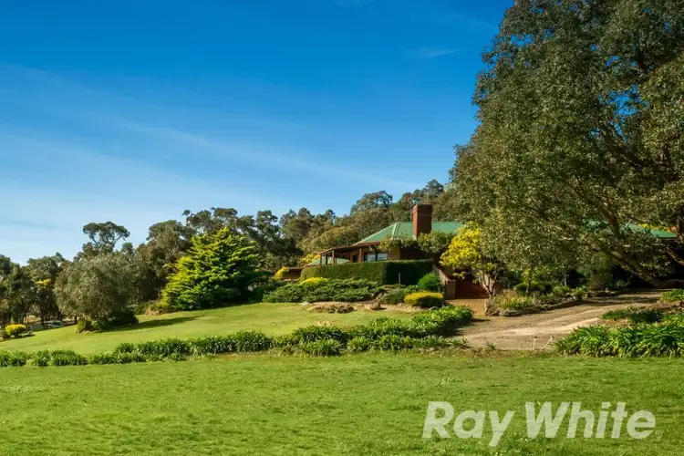 Second view of Homely house listing, 15 VISTA Court, Yarrambat VIC 3091