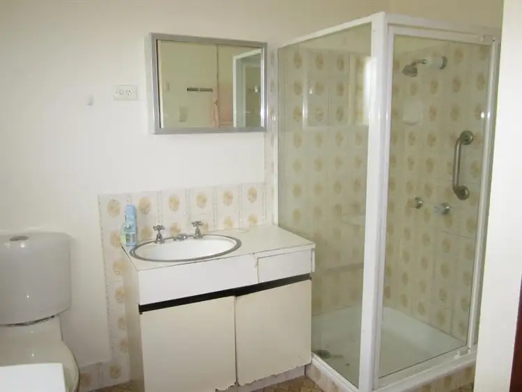 Sixth view of Homely apartment listing, 4/23 Stevens Street, Southport QLD 4215