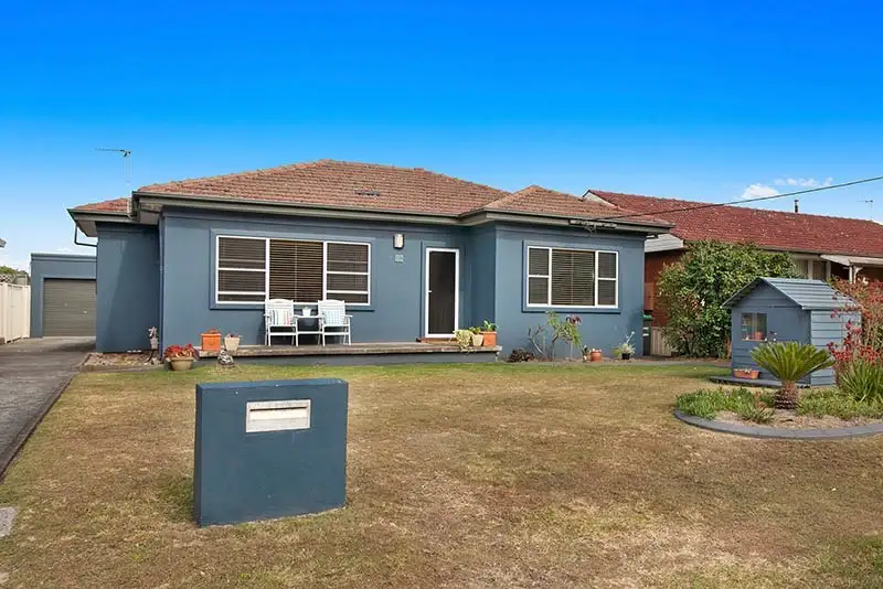 Main view of Homely house listing, 30 Ocean Street, Windang NSW 2528