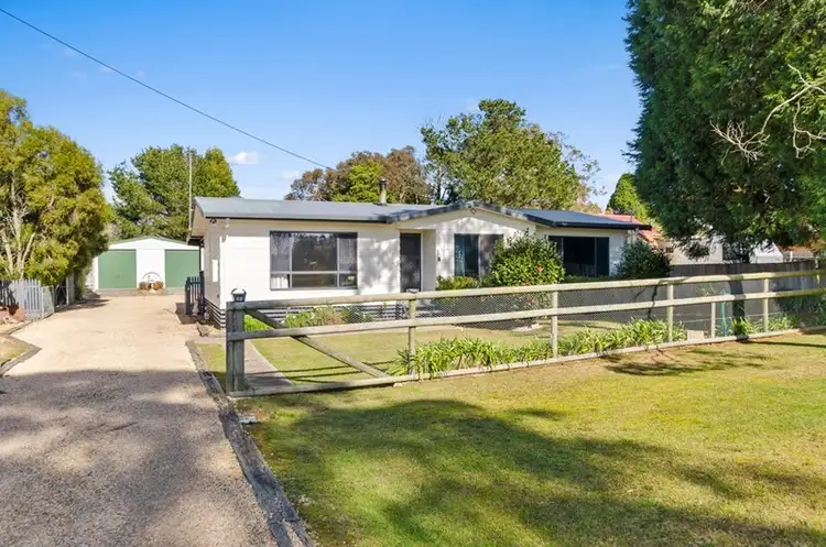 69 Bowral Street, Welby NSW 2575