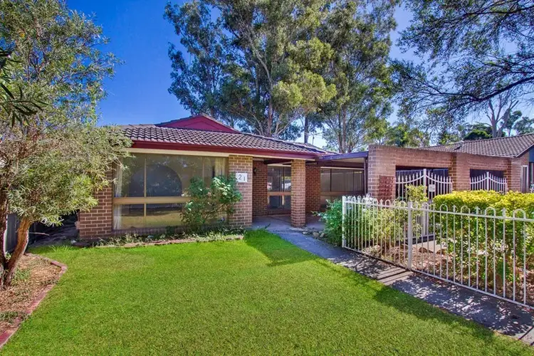 21 Snailham Crescent, South Windsor NSW 2756