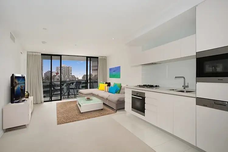 Fifth view of Homely unit listing, 20605 'Oracle' 4-26 Charles Avenue, Broadbeach QLD 4218