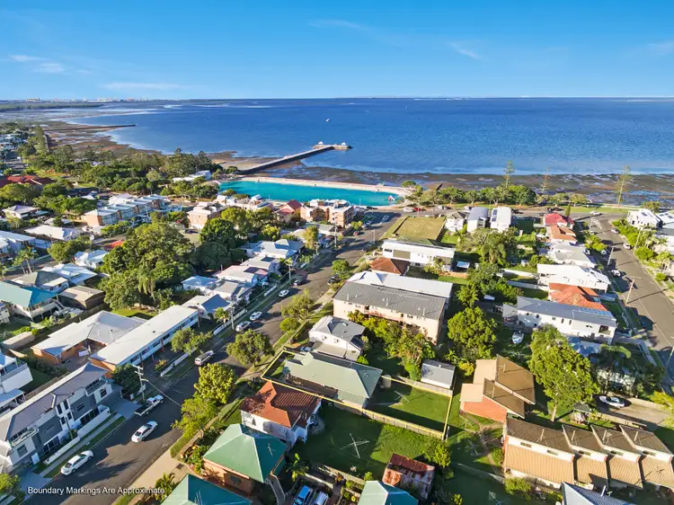 28 Clara Street, Wynnum QLD 4178