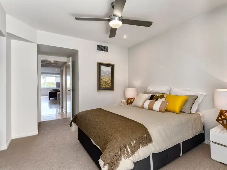 Seventh view of Homely unit listing, 4/15 Grosvenor Street, Balmoral QLD 4171