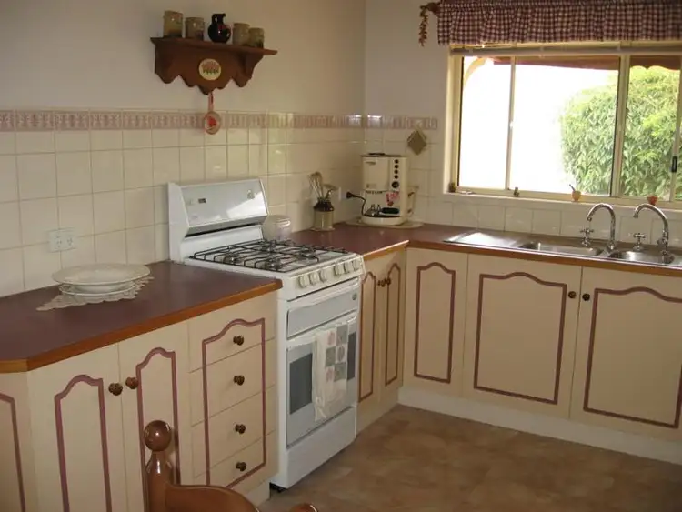 Third view of Homely house listing, 2 Leahy Court, Rochester VIC 3561