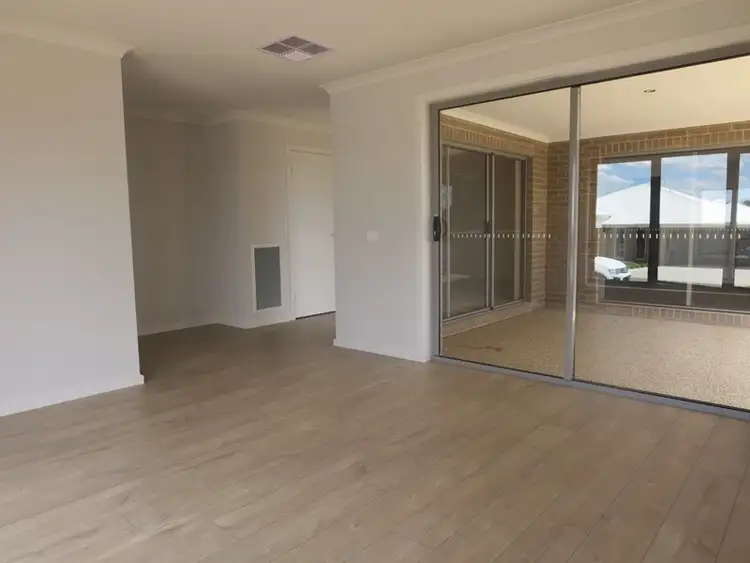 Fifth view of Homely house listing, 2 Hereford Court, Thurgoona NSW 2640
