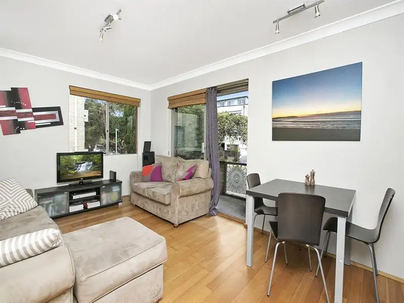 Main view of Homely unit listing, 2/26 Pacific Parade, Dee Why NSW 2099