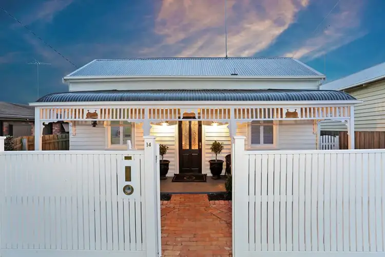 14 Breakwater Road, East Geelong VIC 3219