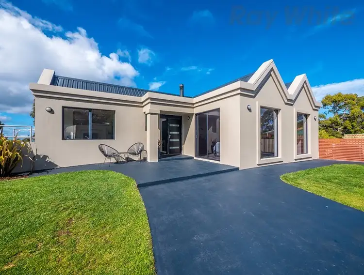 20 Weemala Court, Mount Nelson TAS 7007