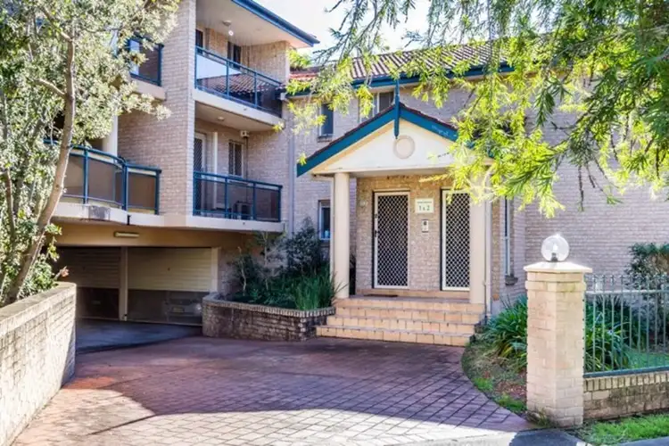 1/3-5 Oakes Street, Westmead NSW 2145