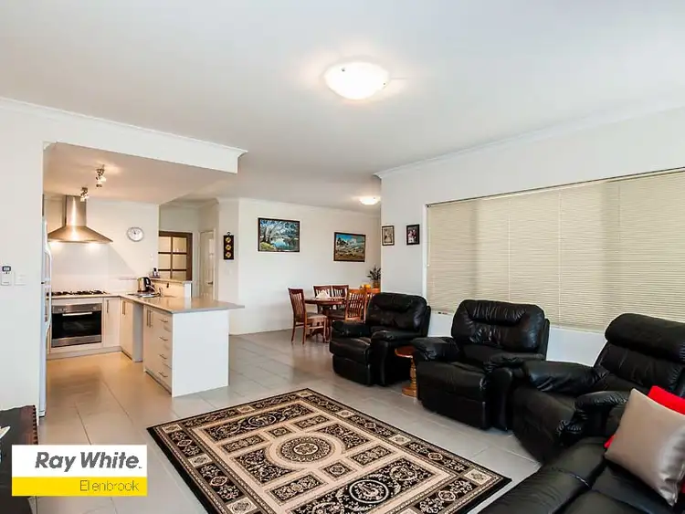 2/1 Tolj Loop, Aveley WA 6069