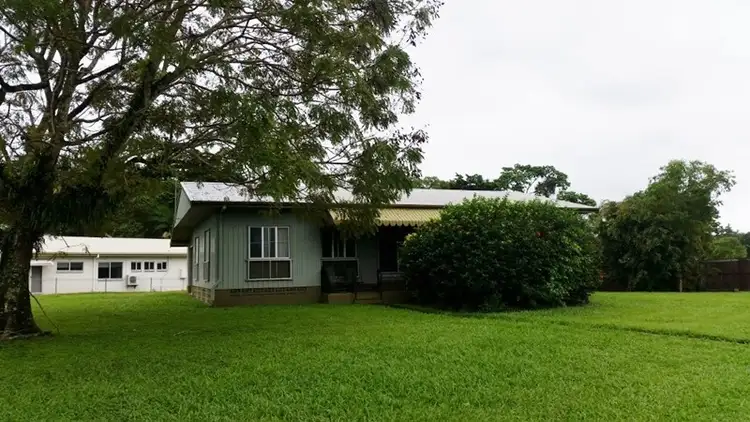 5 Pringle Street, Mossman QLD 4873