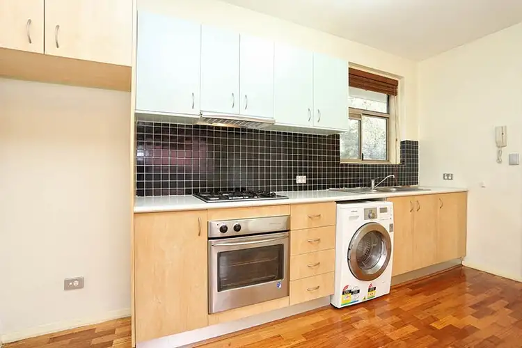 Second view of Homely apartment listing, 6/14 Hutton Street, Thornbury VIC 3071