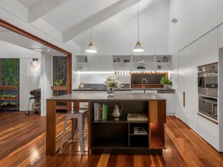 Sixth view of Homely house listing, 10 Withington Street, East Brisbane QLD 4169