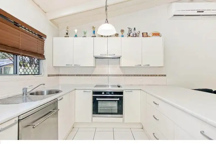 25 Dayana Street, Marsden QLD 4132