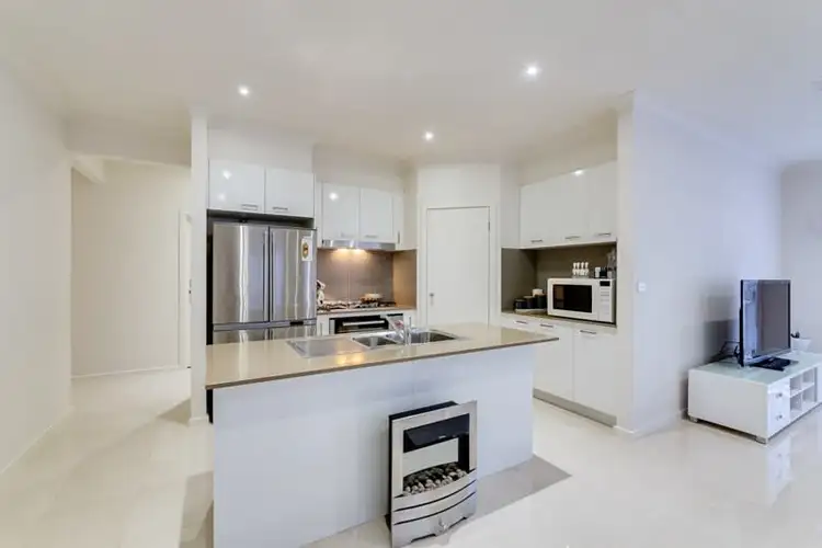 Second view of Homely house listing, 25 Fulham Way, Wollert VIC 3750