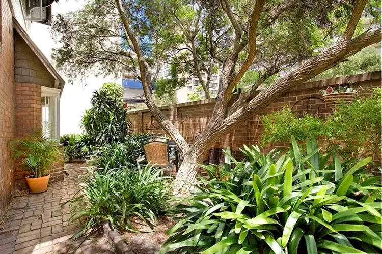 Sixth view of Homely apartment listing, 1/36 Roslyn Gardens, Elizabeth Bay NSW 2011