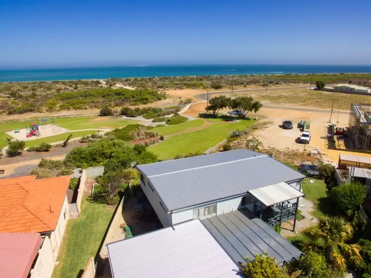 3 Tahiti Place, Jurien Bay WA 6516