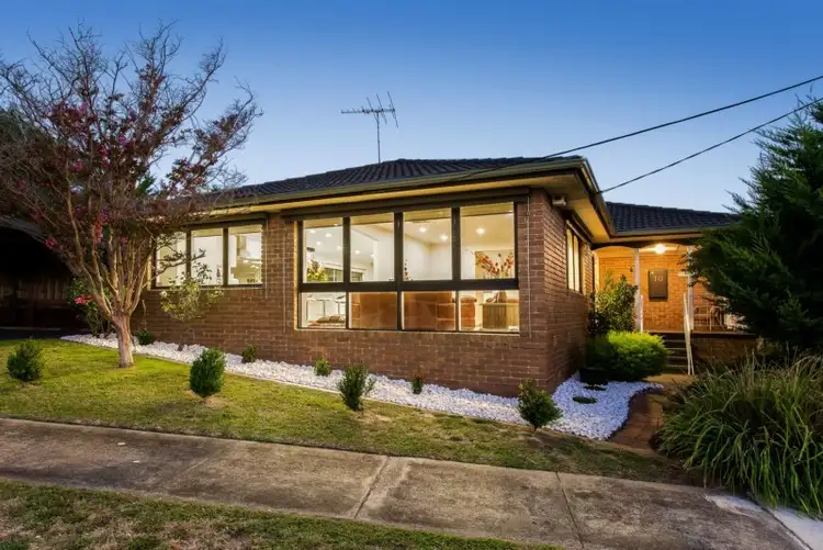 10 Beaumont Crescent, Frankston VIC 3199