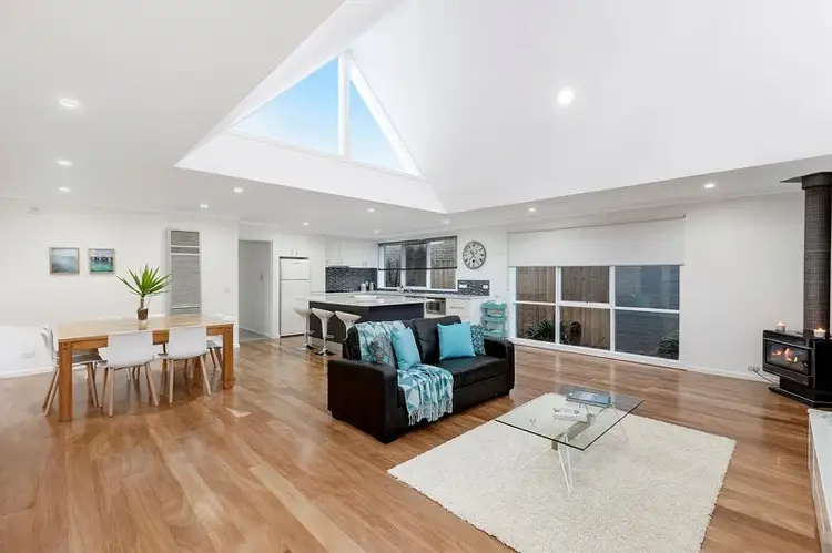 Third view of Homely house listing, 5 Rava Court, Aspendale Gardens VIC 3195