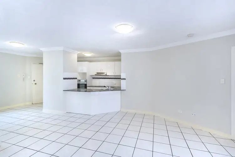 Fourth view of Homely apartment listing, 7/49 Racecourse Road, Hamilton QLD 4007