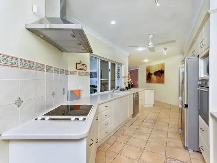 Fifth view of Homely house listing, 277-279 Toogood Road, Bayview Heights QLD 4868