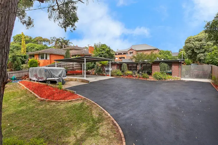 27 Mangans Road, Lilydale VIC 3140
