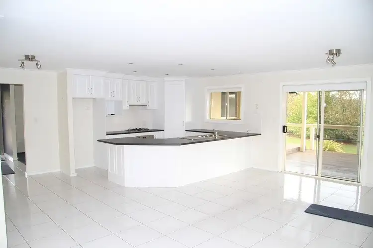 Third view of Homely house listing, 5 Stableford Court, Mount Gambier SA 5290
