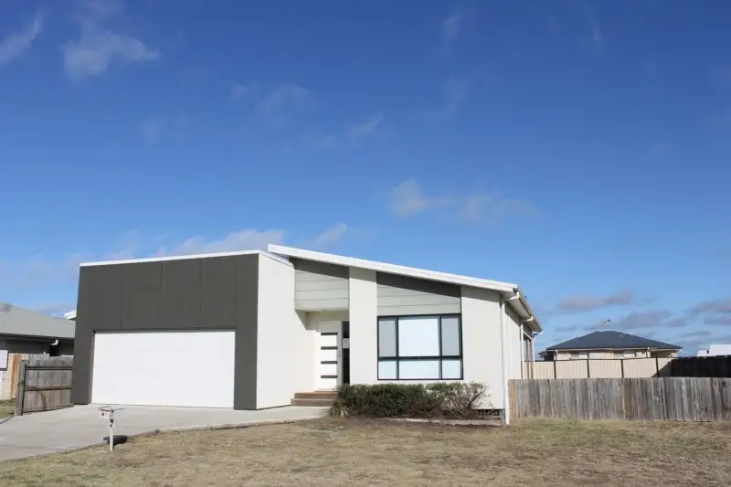 Main view of Homely house listing, 17 Gosden Drive, Dalby QLD 4405