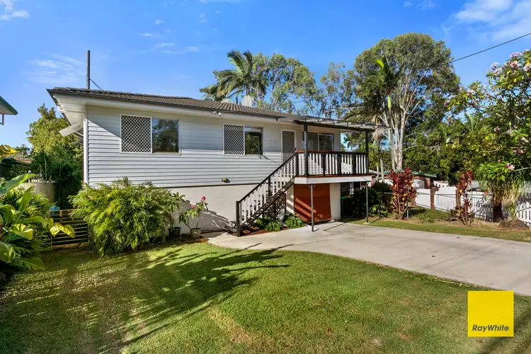 8 Donbeth Street, Wynnum West QLD 4178