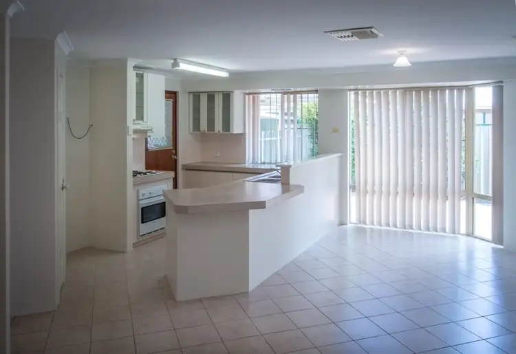 Fifth view of Homely house listing, 8 Oriole Way, Thornlie WA 6108