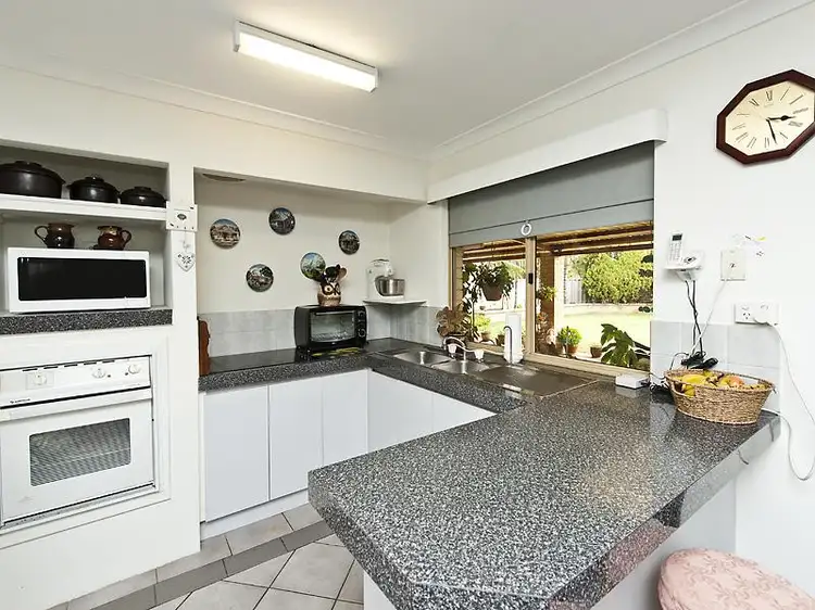 Fifth view of Homely house listing, 92 Woodbridge Drive, Cooloongup WA 6168