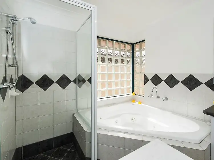 Sixth view of Homely house listing, 20 Jaywick Close, Safety Bay WA 6169