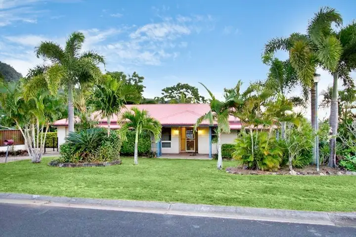 10 Panoramic Court, Cannonvale QLD 4802