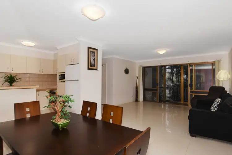 7/112 Stanhill Drive, Chevron Island QLD 4217