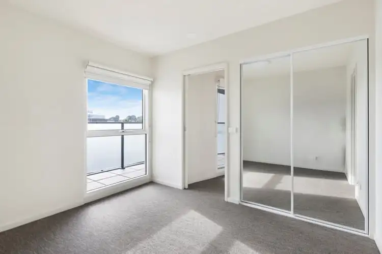 Fourth view of Homely apartment listing, 302/95 Warrigal Road, Hughesdale VIC 3166