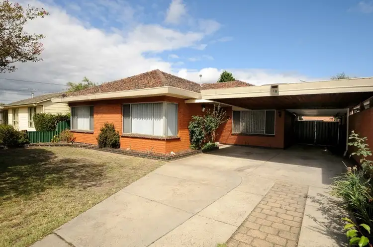 18 Ireland Street, Seaford VIC 3198
