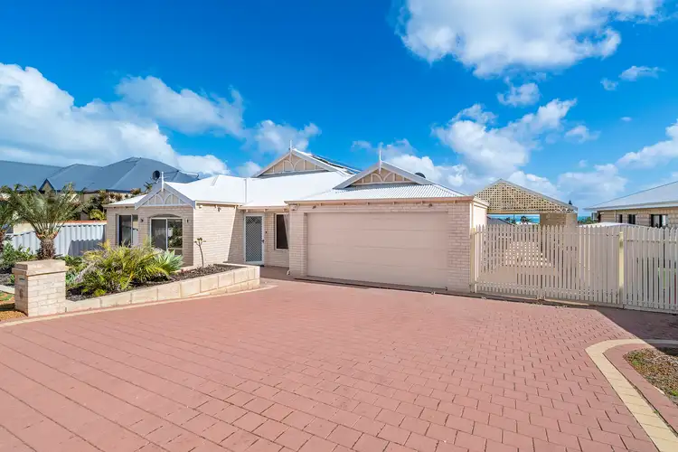 6 Seaview Boulevard, Wandina WA 6530