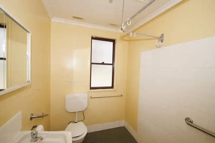 Seventh view of Homely house listing, 2 Bailey Crescent, Armidale NSW 2350