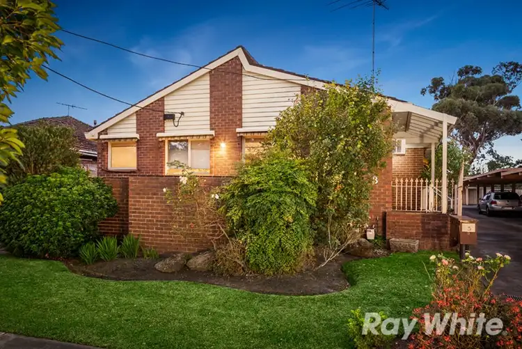 1/3 Griffiths Street, Reservoir VIC 3073
