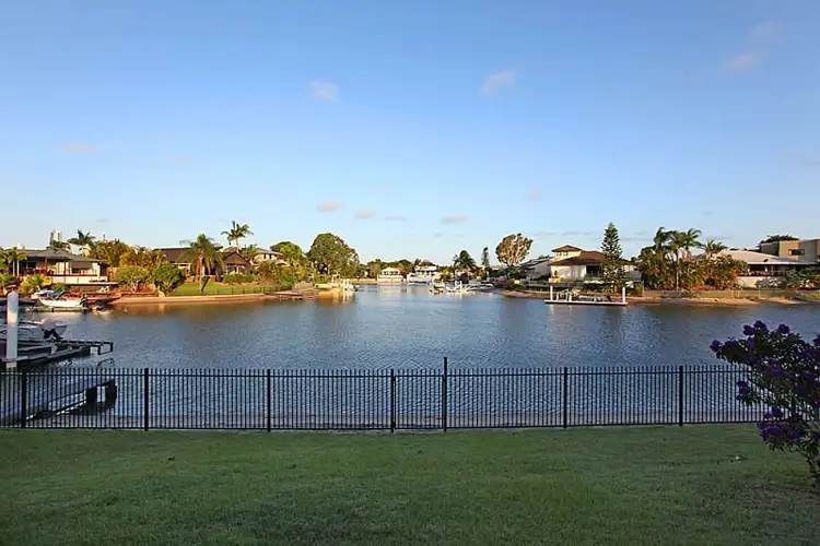 163 Campbell Street, Sorrento QLD 4217