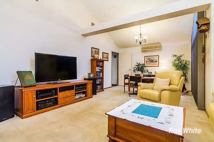 Fourth view of Homely house listing, 3 Kibo Court, Cranbourne North VIC 3977
