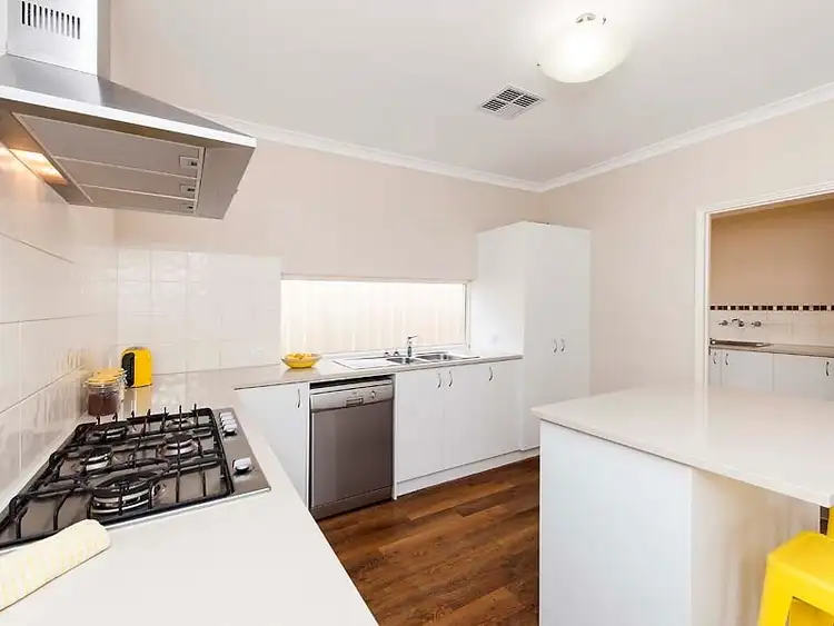 Sixth view of Homely house listing, 5 Maiden Way, Baldivis WA 6171
