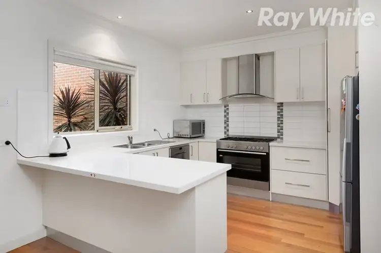 Third view of Homely townhouse listing, 2/8 Barlow Rise, Bundoora VIC 3083